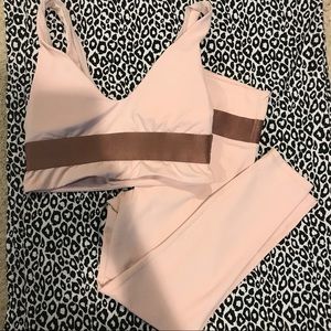 FABLETICS Demi Lavato set